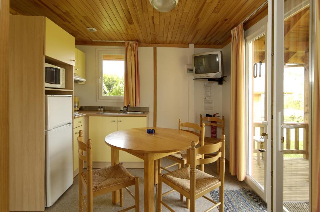 Domaine Du Roi Kysmar Otel Villandraut Oda fotoğraf